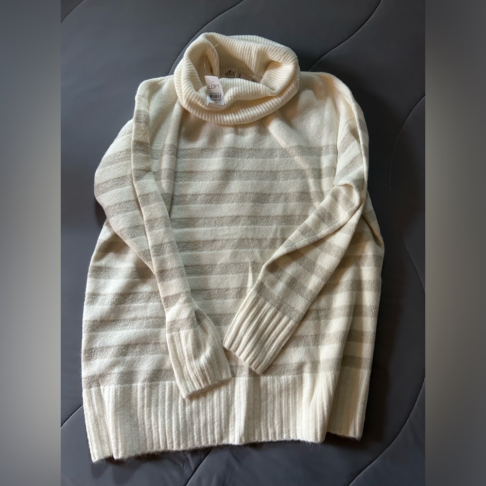 Loft sweater